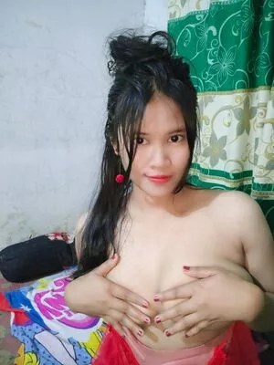 Mama Muda Anjani / Mudaanjani nude photo #0007