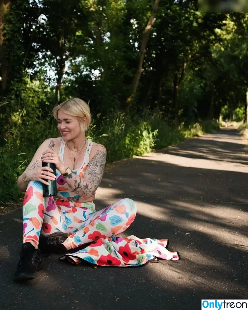 Mandy-Kay Bart nude photo #0016 (mandykaybart)