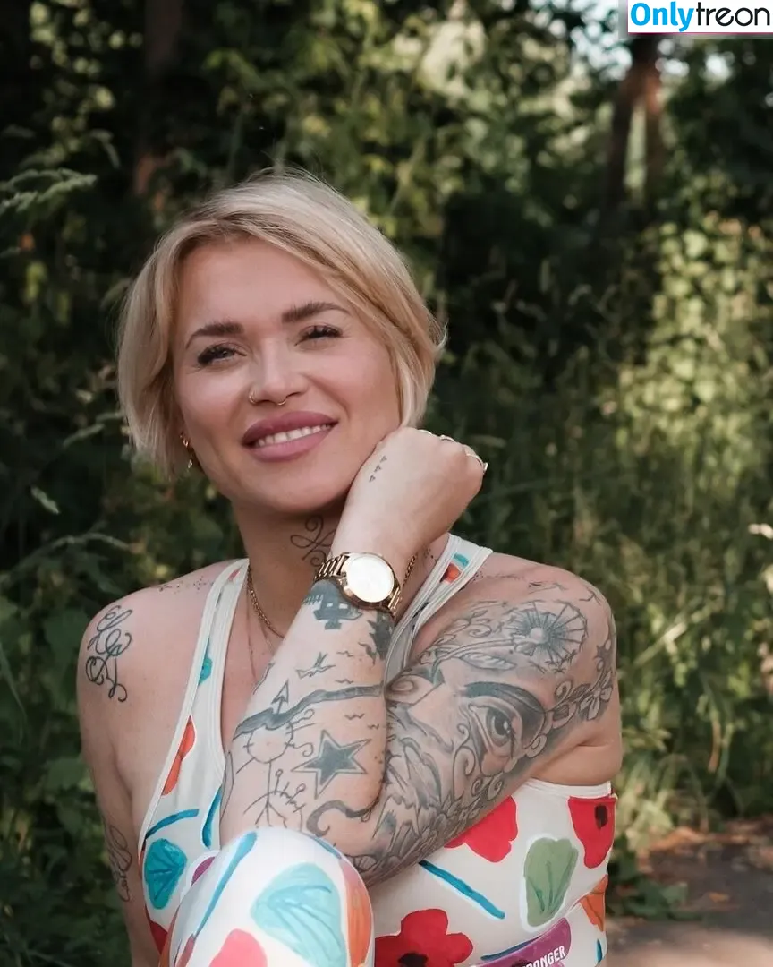 Mandy-Kay Bart nude photo #0019 (mandykaybart)