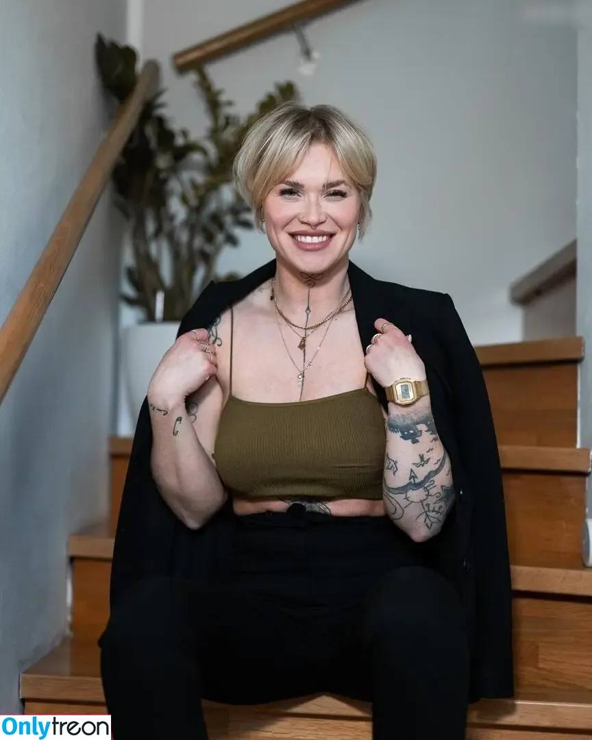 Mandy-Kay Bart nude photo #0020 (mandykaybart)