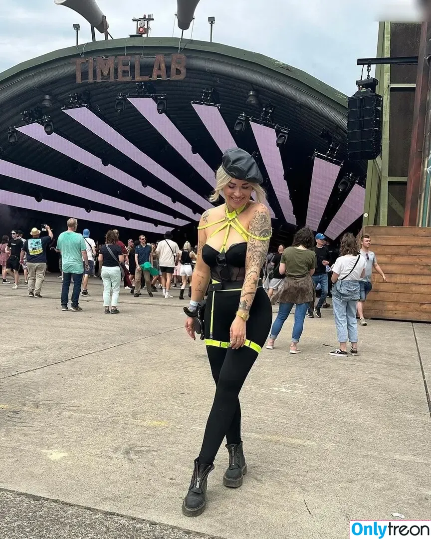 Mandy-Kay Bart nude photo #0024 (mandykaybart)