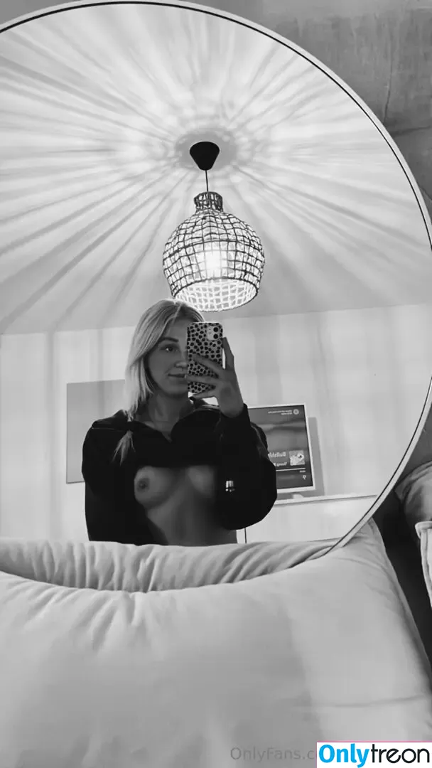 mandylexi nude photo #0003 (lexipooooh)