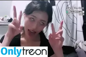 Mangoloco4cari / 임수진 фото голая #0002