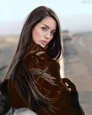 Manika Corpuz / corpuzmanika / tsmanika фото голая #0059