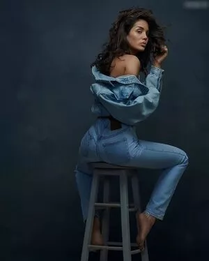 Manika Corpuz / corpuzmanika / tsmanika фото голая #0066