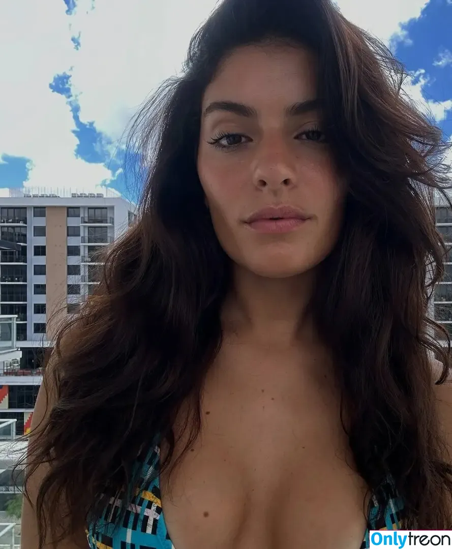 Manuela Alvarez Hernandez nude photo #0021 (manuhernandez07 / wellllaaa)