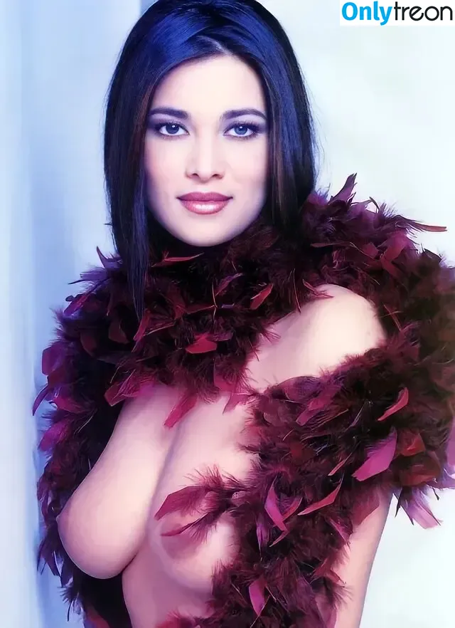 Manuela Arcuri голая photo #0019 (manuelaarcuri_official)