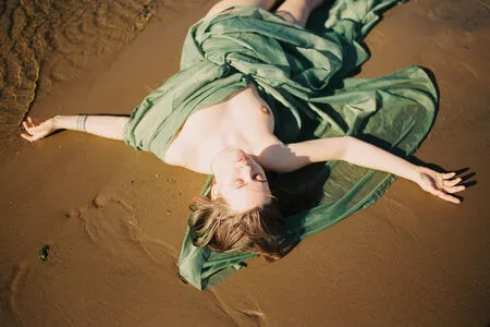 Marat Safin / maratneva nude photo #0164