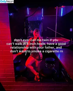 marceline_vox / MarcelineVox / satanscowgirl / satanscowgirl (Marci nude photo #0086