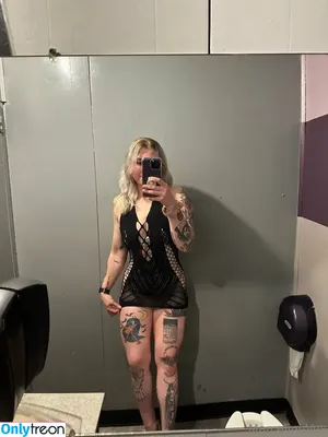 marceline_vox / MarcelineVox / satanscowgirl / satanscowgirl (Marci nude photo #0205
