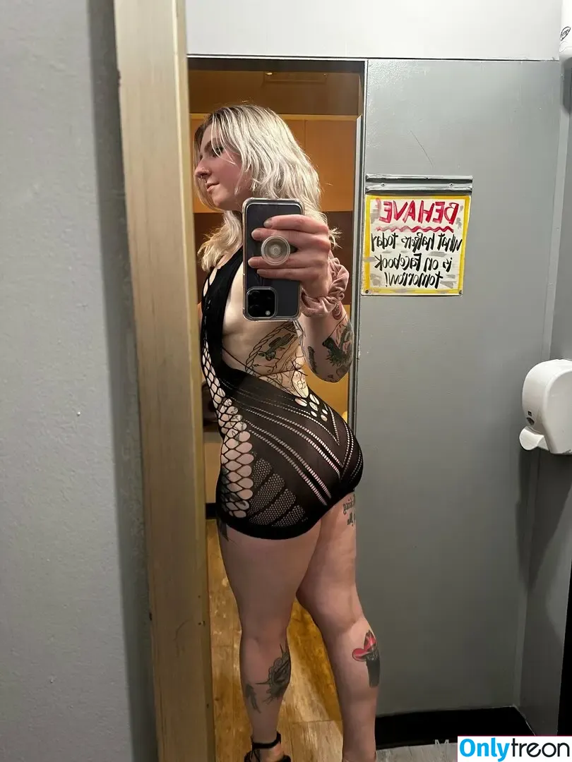marceline_vox nude photo #0214 (MarcelineVox / satanscowgirl / satanscowgirl (Marci)
