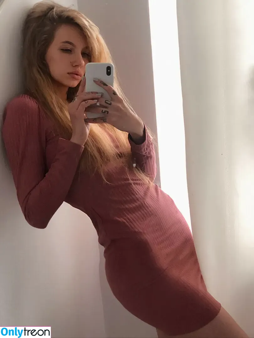 marcelinesi nude photo #0011 (Alice_waterfall / marcelinespage / xtbshh)