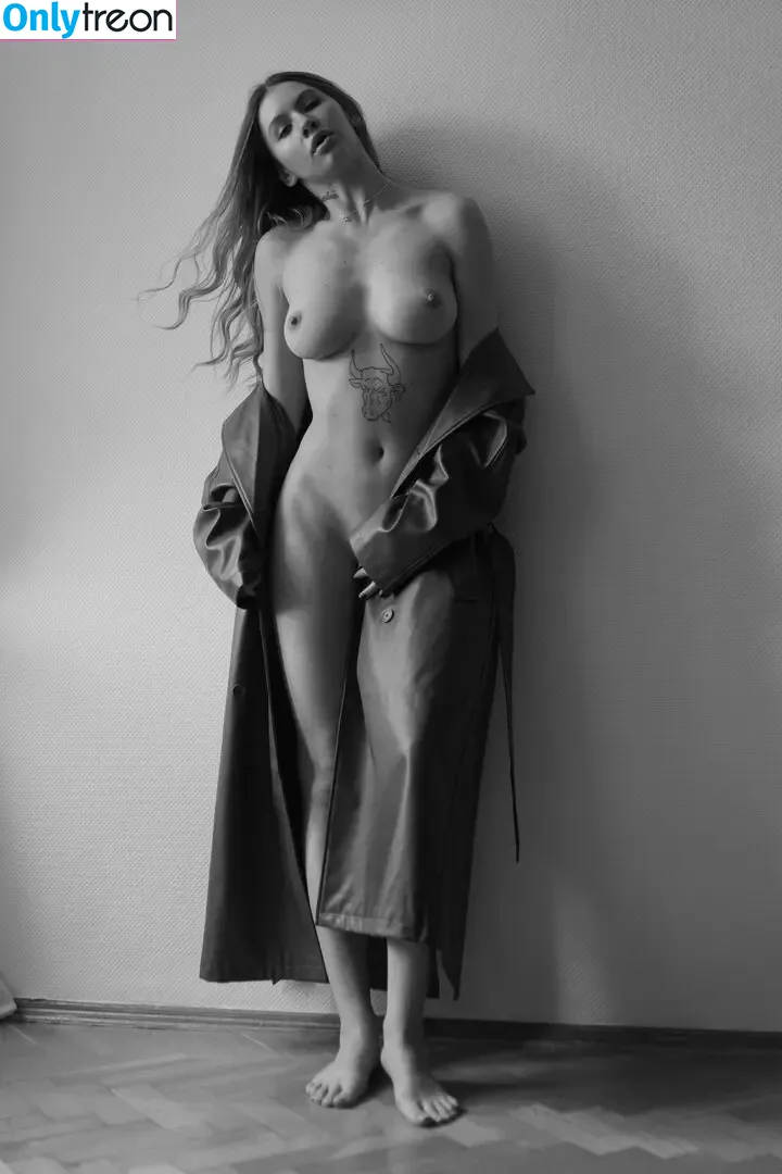 marcelinesi nude photo #0058 (Alice_waterfall / marcelinespage / xtbshh)