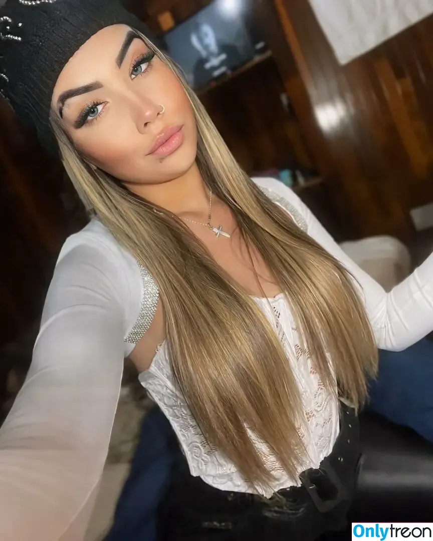 Marcemeneghetti nude photo #0003 (Marcemeneghetti)