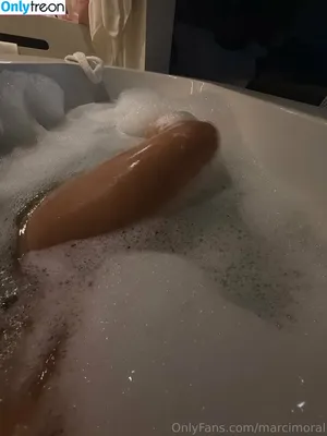  nude photo #0002