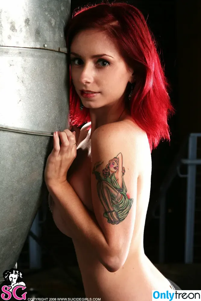 Mardi Mcfly голая photo #0031 (Corban Suicide / corbansuicide)