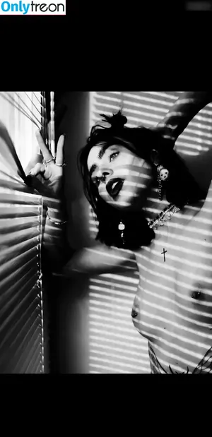 Mare Cirko / marecirko nude photo #0021