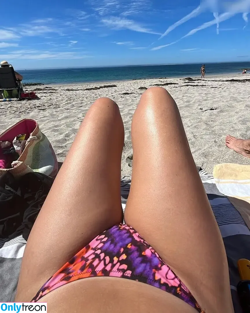 marevmllrr nude photo #0016 (marevmllrr)