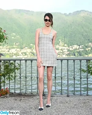 Margaret Qualley / margaretqualley nude photo #0219