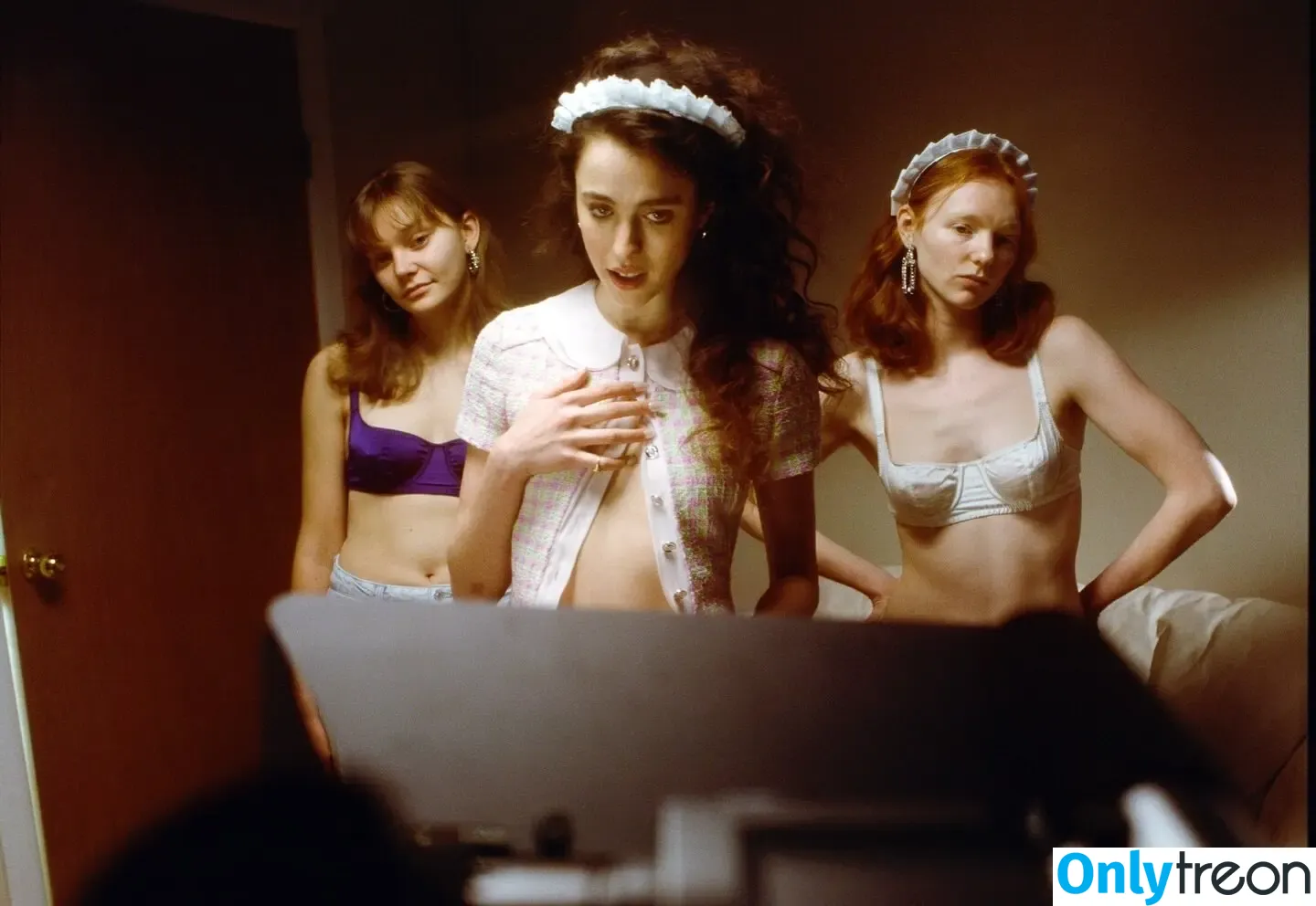 Margaret Qualley nude photo #0200 (margaretqualley)
