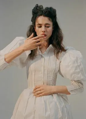 Margaret Qualley / margaretqualley фото голая #0172