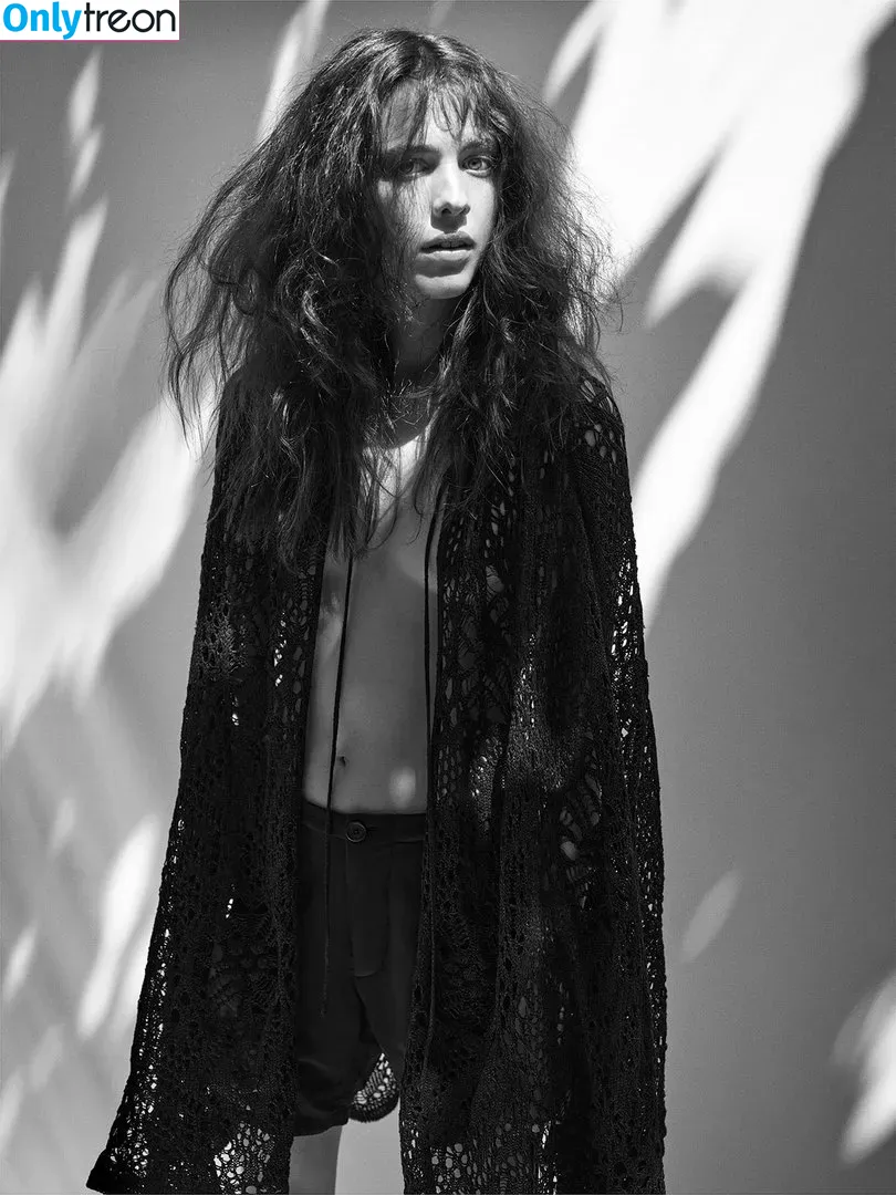 Margaret Qualley nude photo #0007 (margaretqualley)