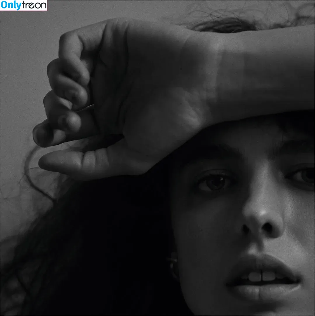Margaret Qualley голая photo #0019 (margaretqualley)