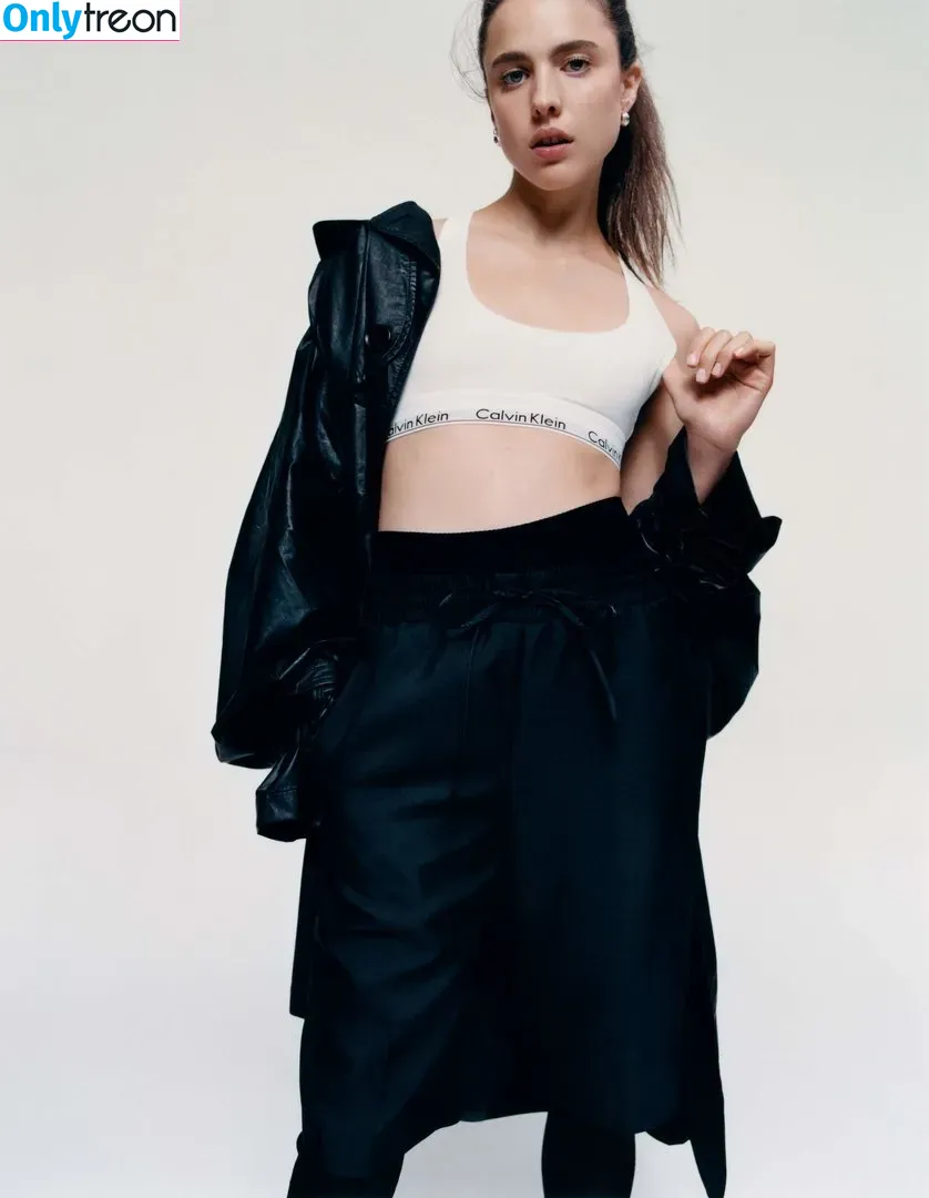 Margaret Qualley голая photo #0020 (margaretqualley)