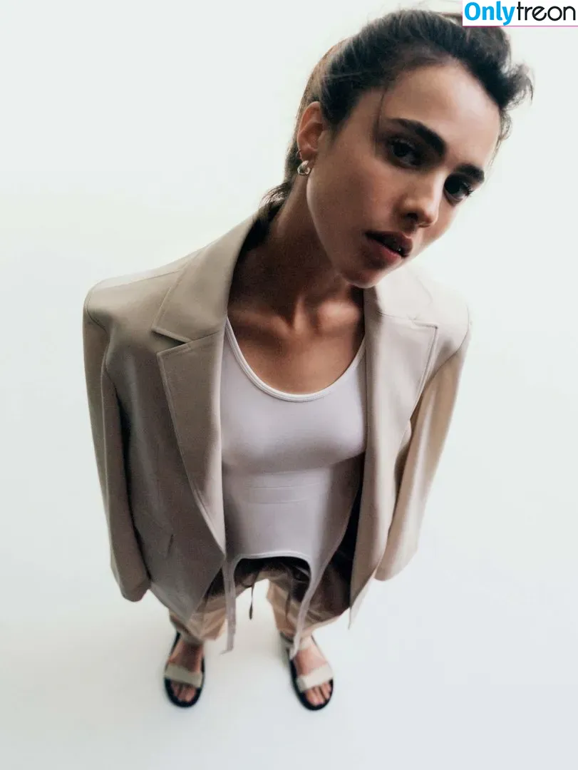 Margaret Qualley голая photo #0029 (margaretqualley)