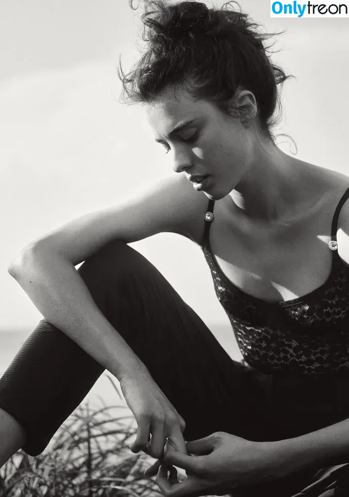 Margaret Qualley голая photo #0037 (margaretqualley)