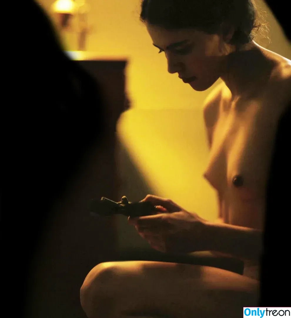 Margaret Qualley nude photo #0065 (margaretqualley)