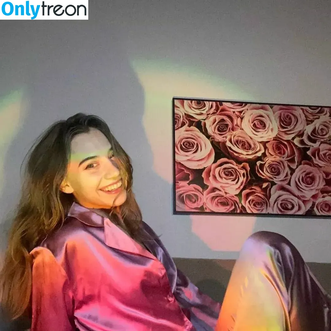 margo_leevony nude photo #0011 (margo_levony)