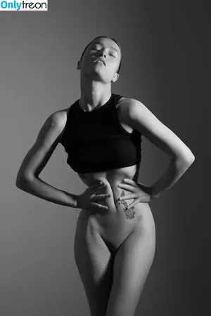 Margo Vishnevska / margonisshna / margooooooo / margoooooooo nude photo #0347