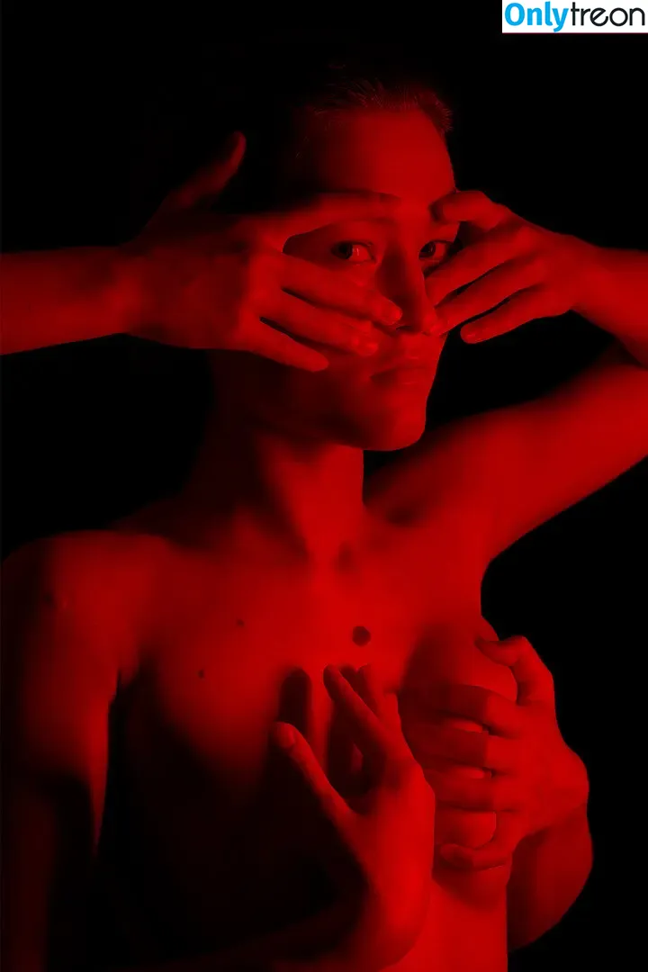 Margo Vishnevska nude photo #0305 (margonisshna / margooooooo / margoooooooo)