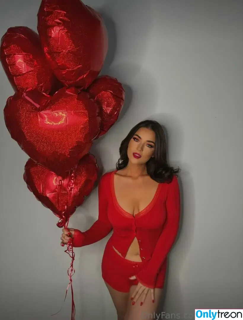 margo-x голая photo #0026 (margo.x_)