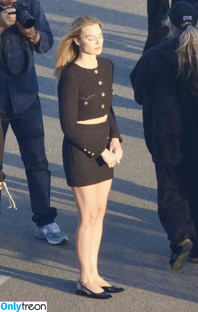 Margot Robbie голая photo #3547 (margotrobbieofficial)