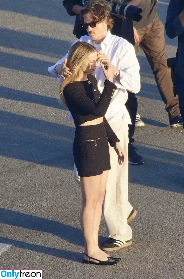 Margot Robbie голая photo #3563 (margotrobbieofficial)