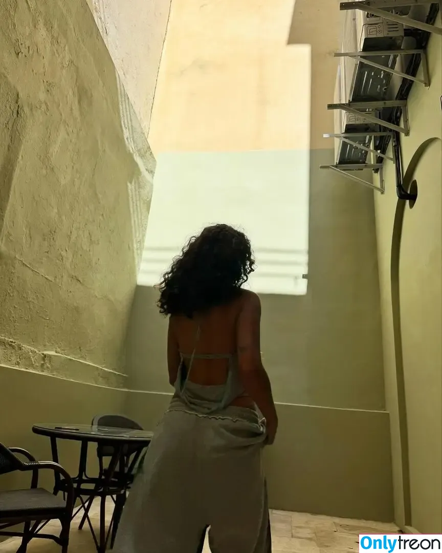 María Isabel nude photo #0032 (mariaisabel / mariaisabel_022)
