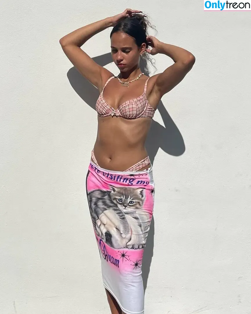 María Isabel nude photo #0089 (mariaisabel / mariaisabel_022)