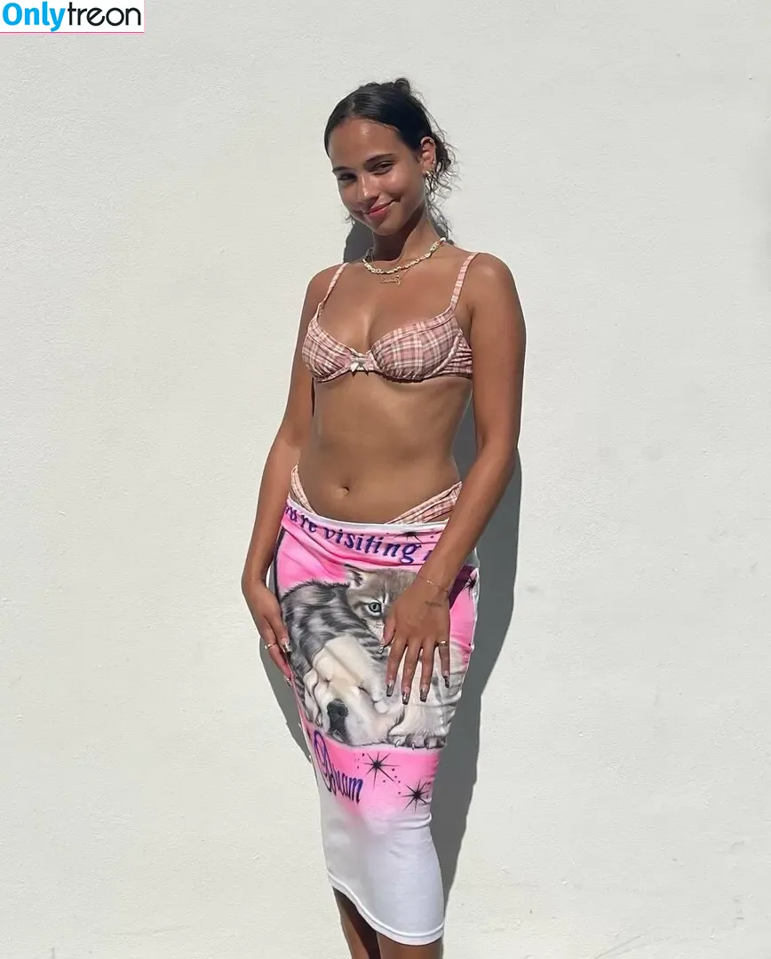 María Isabel nude photo #0090 (mariaisabel / mariaisabel_022)