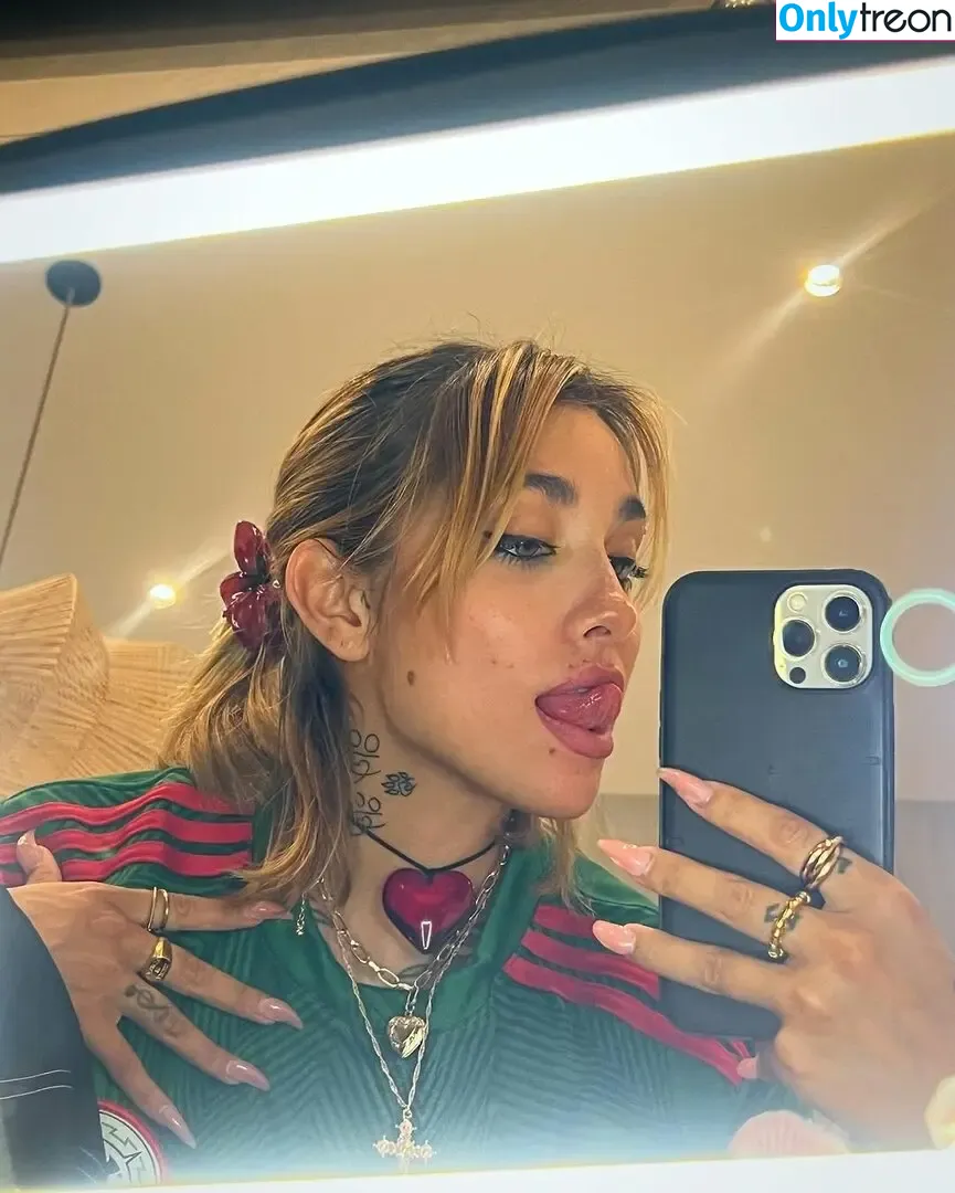 Maria Becerra nude photo #0110 (mariabecerra / u95023797)