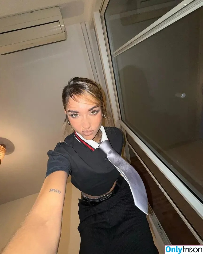Maria Becerra nude photo #0134 (mariabecerra / u95023797)