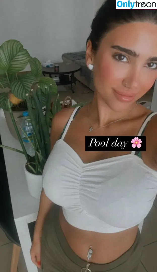Maria Djmadjyan nude photo #0014 (maria.dxb2019)