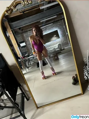 Maria Kanellis / MariaLKanellis / mariakanellis / tsmariagk фото голая #0879