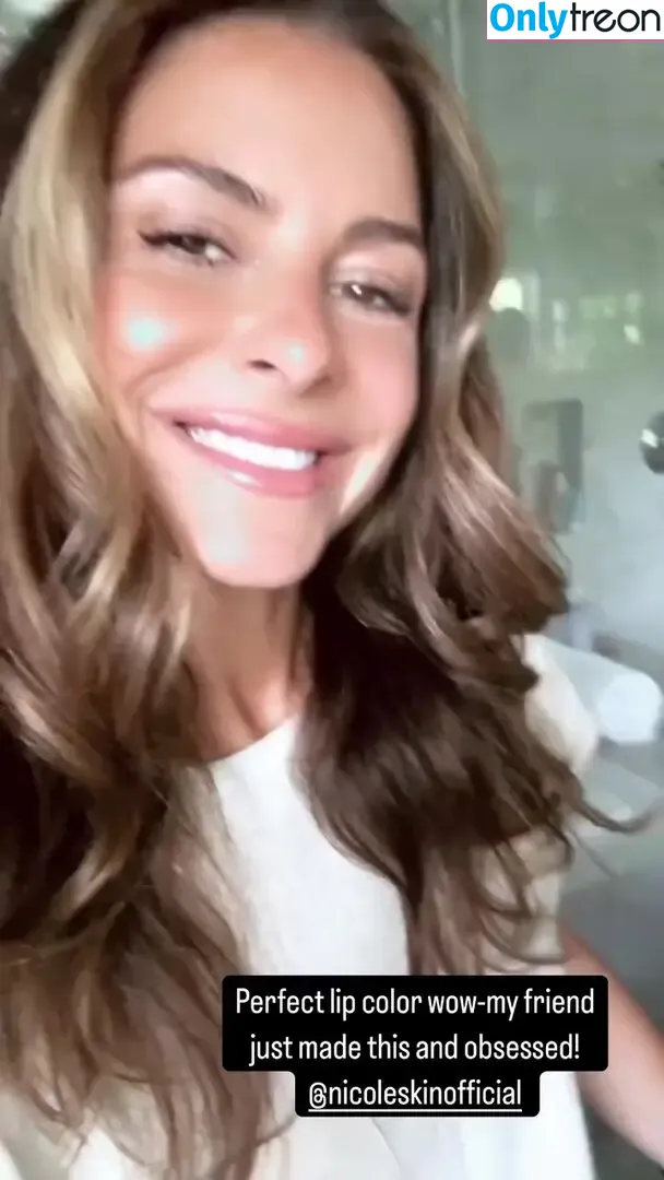 Maria Menounos голая photo #0571 (MenounosBooty / mariamenounos)