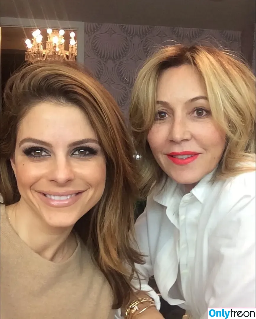 Maria Menounos голая photo #0641 (MenounosBooty / mariamenounos)