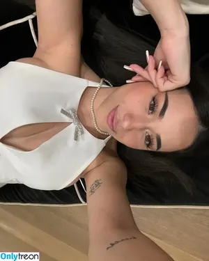 Maria Vittoria De Matteis / mariavittoriadematteis nude photo #0055