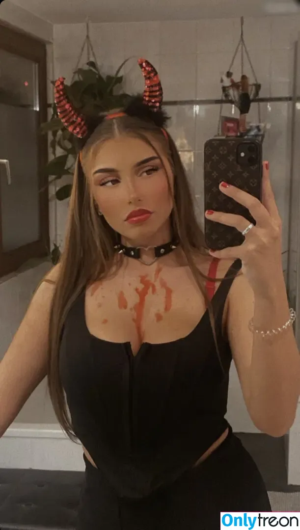 Mariablaa голая photo #0094 (monamarie)