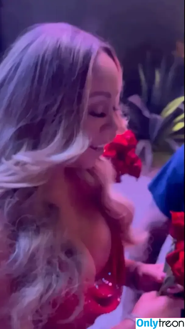 Mariah Carey nude photo #0001 (mariahcarey)