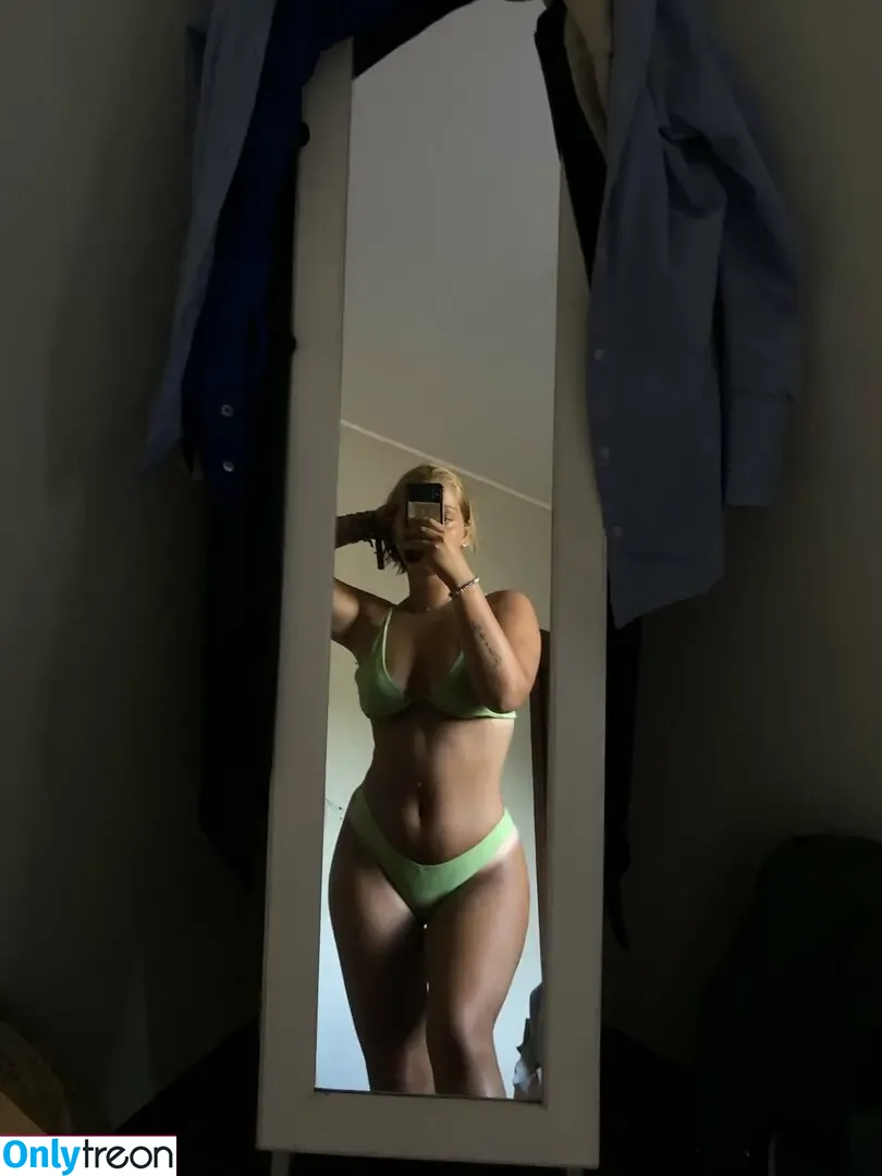 Mariana Silva nude photo #0004 (MarianaSilva250 / marianasilva22 / marianasrsilva)
